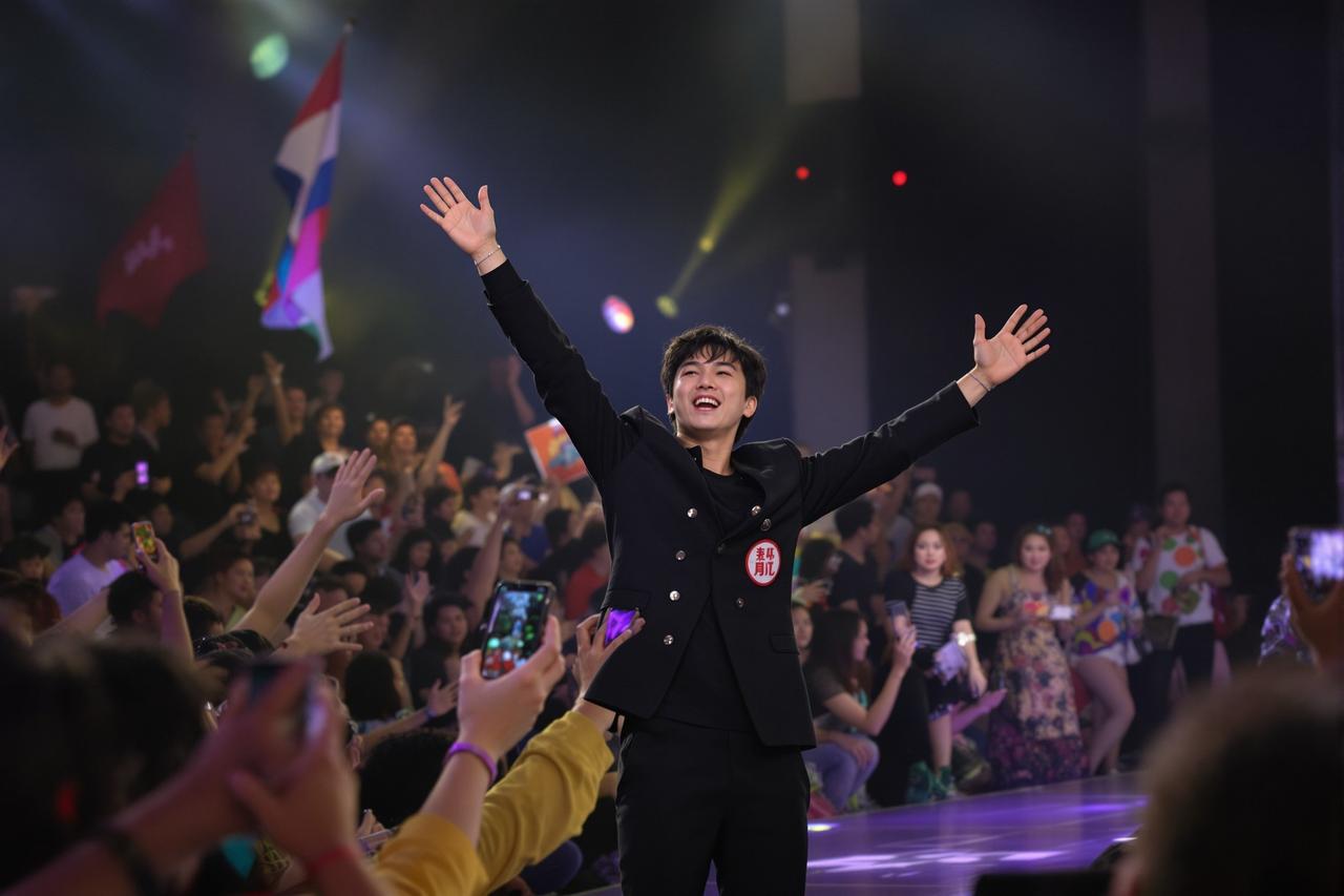 影视工场影迷见面会圆满举行,万名粉丝热情参与